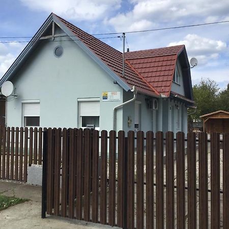 Ferienwohnung 4 Lurko Apartman Uj Hajdúszoboszló Exterior foto