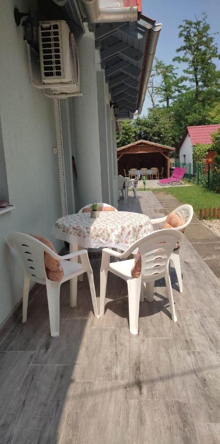 Ferienwohnung 4 Lurko Apartman Uj Hajdúszoboszló Exterior foto